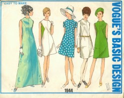 1944 VOG 68 SEAMED SLEEVES OR NOT A-DRESS LENGTHS PATTERN 12
